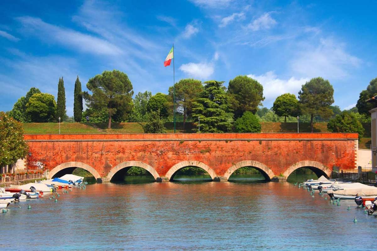 Acqua Verde Appartamenti Peschiera del Garda Kültér fotó